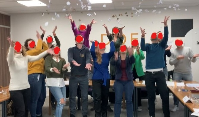 InkedC 124 groep sneeuwpropjespret 3_LI